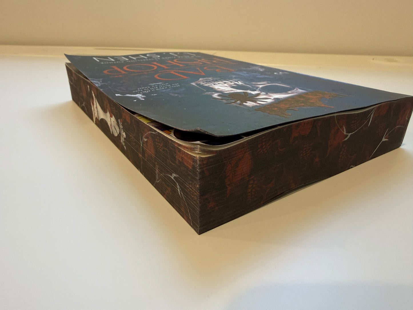 DAMAGED Bad Bishop (Deluxe Edition) by L.J. Shen