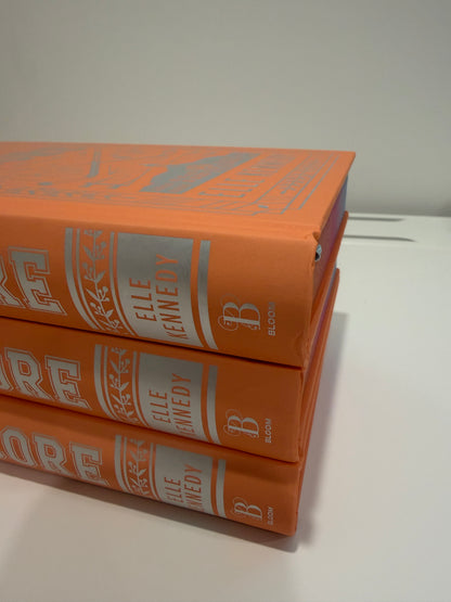 DAMAGED The Score (Collector's Edition Hardcover) by Elle Kennedy